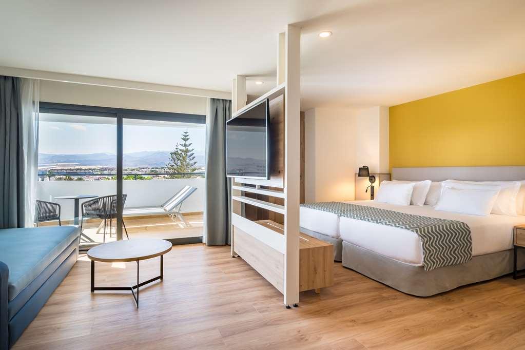ホテル Barcelo Margaritas Royal Level Adults Only プラヤ・デル・イングレス 部屋 写真