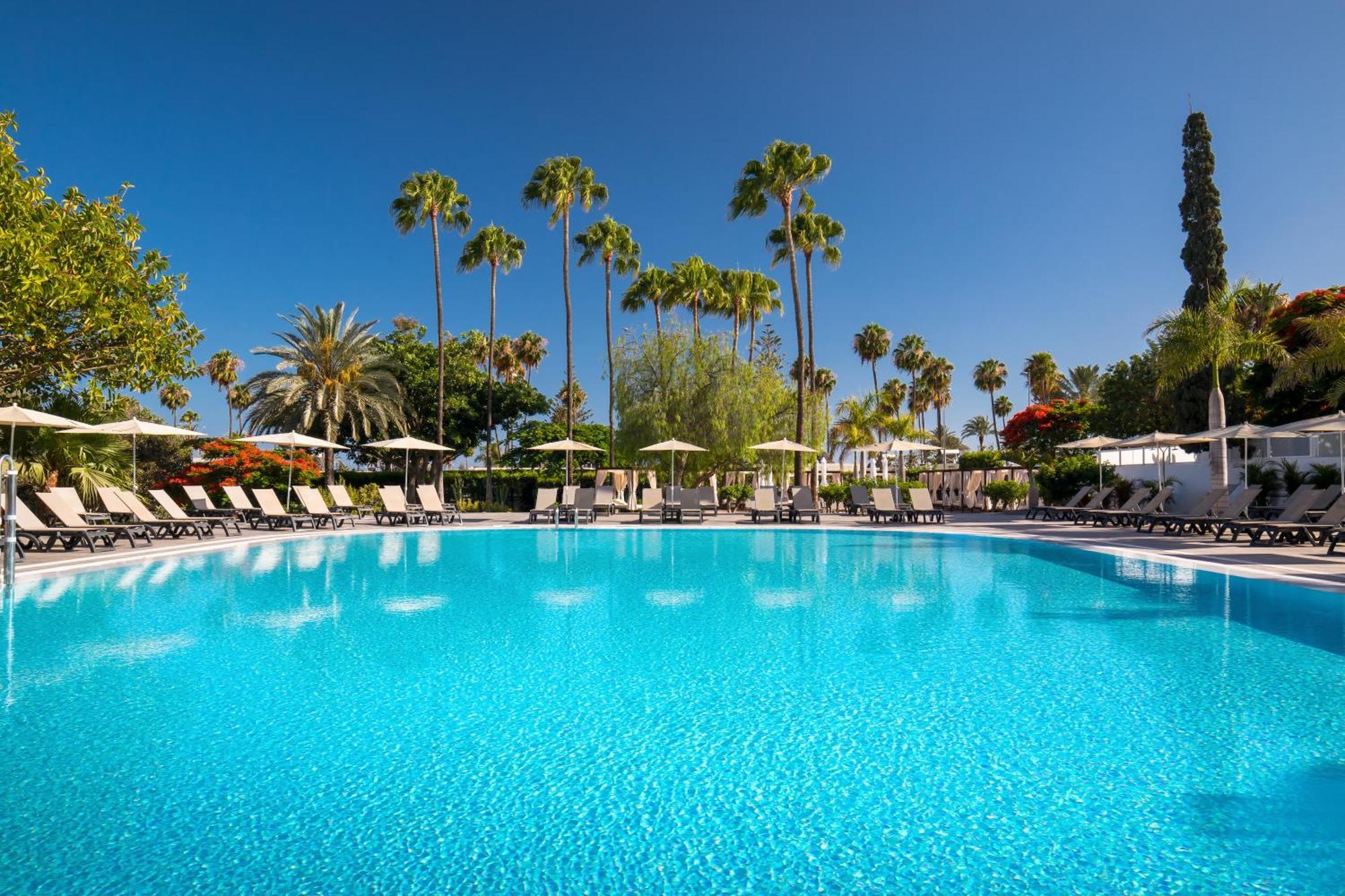 ホテル Barcelo Margaritas Royal Level Adults Only プラヤ・デル・イングレス エクステリア 写真